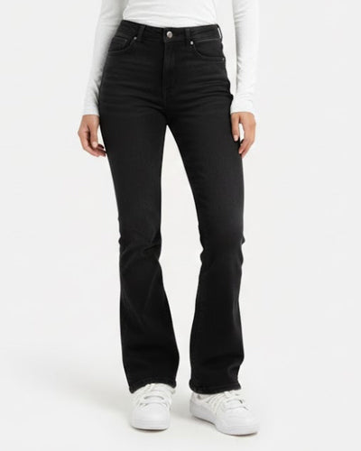 Horizon Straight Jeans