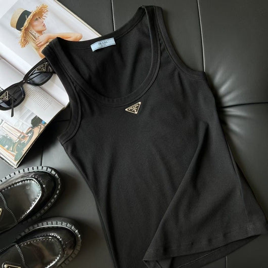 CLASSY TRIANGLE TOP