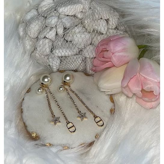 CD pearl earrings