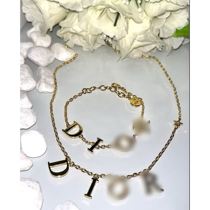 Dior Letter necklace luxe