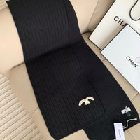 SCARF BLACK AND WHITE