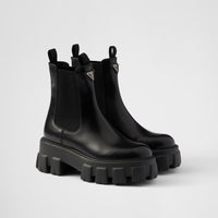 TRIANGLE CHELSEA BOOTS