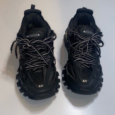 Tracks Black sneakers
