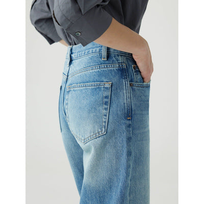 Straight Jeans